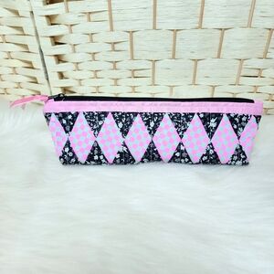Handmade Quilted Makeup Brush Pencil Bag Pink Standing Fully Lined